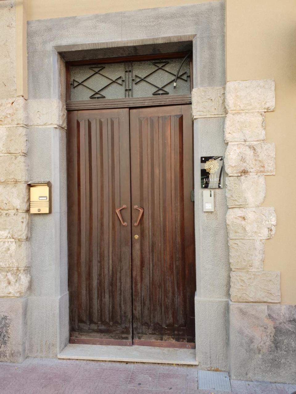 Th Luxury Rooms & Apartment Giardini-Naxos Zewnętrze zdjęcie